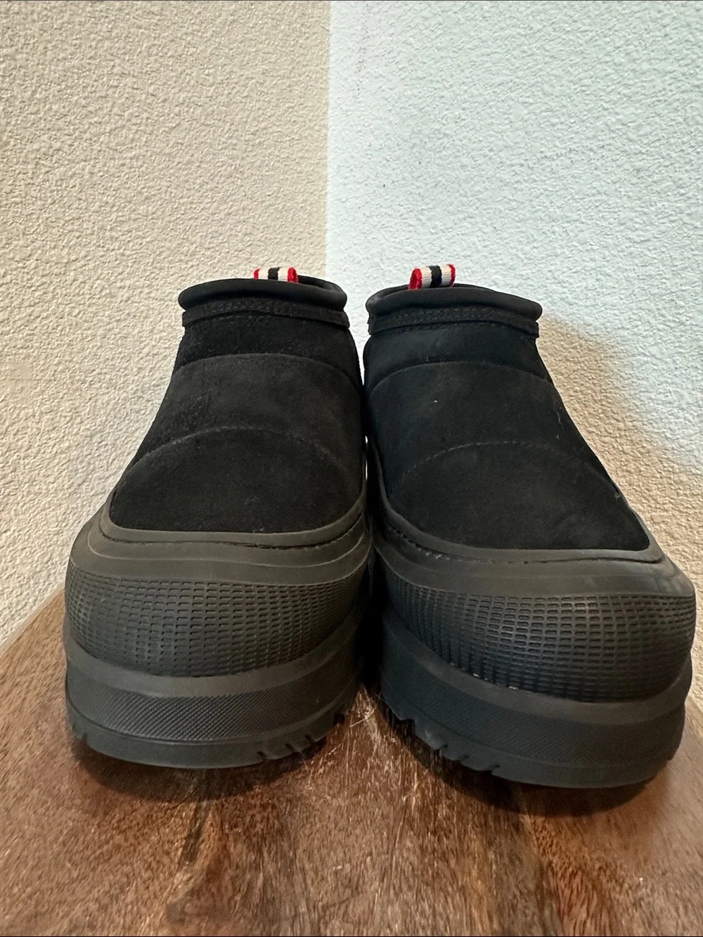 HUNTER Askern Waterproof Suede Platform Bootie In Black Size 9